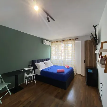 Apartment What's Up *